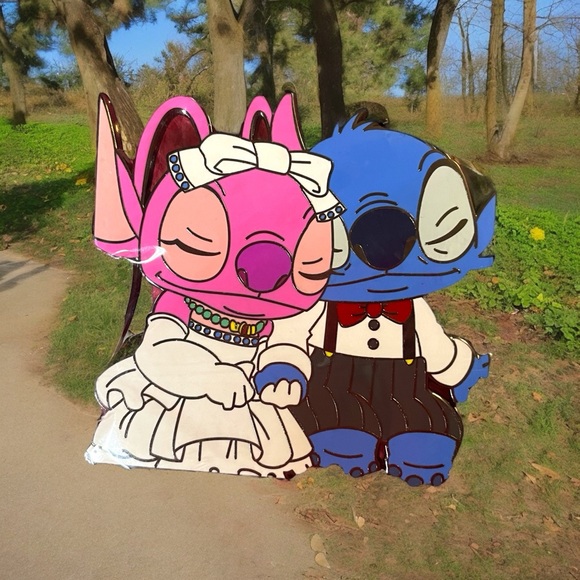 Stitch and Angel “As Carl & Ellie, Wedding Pin” - Picture 1 of 2